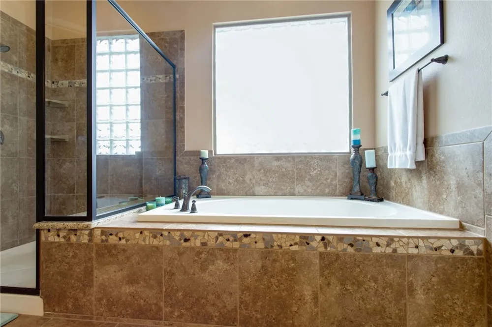 1007 Rhondstat Run Cedar Park, TX 78613