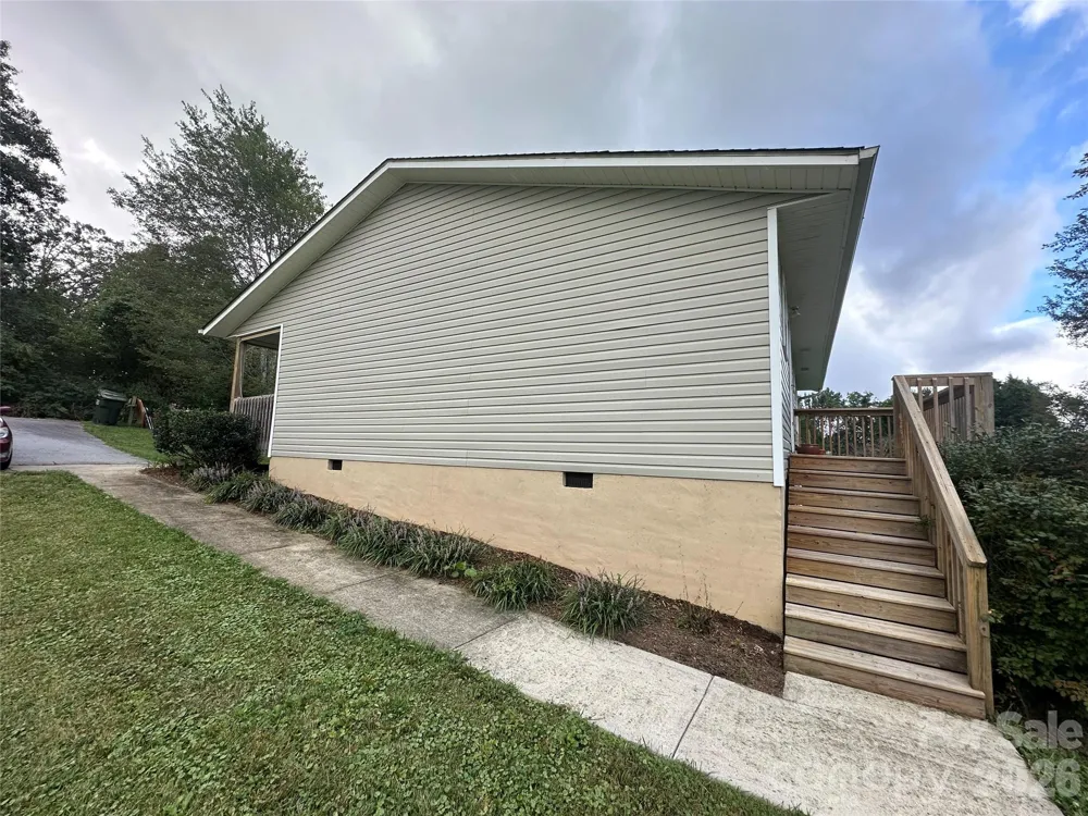6 Kendrick Court Flat Rock, NC 28731