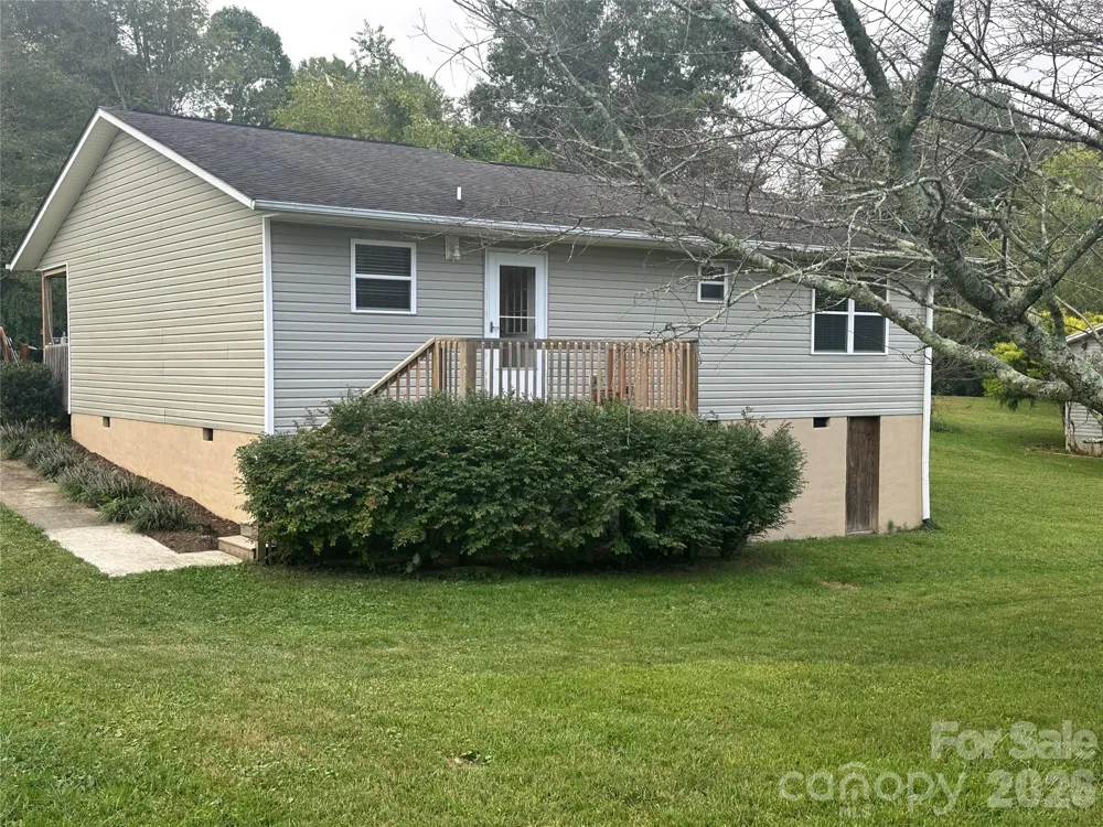 6 Kendrick Court Flat Rock, NC 28731