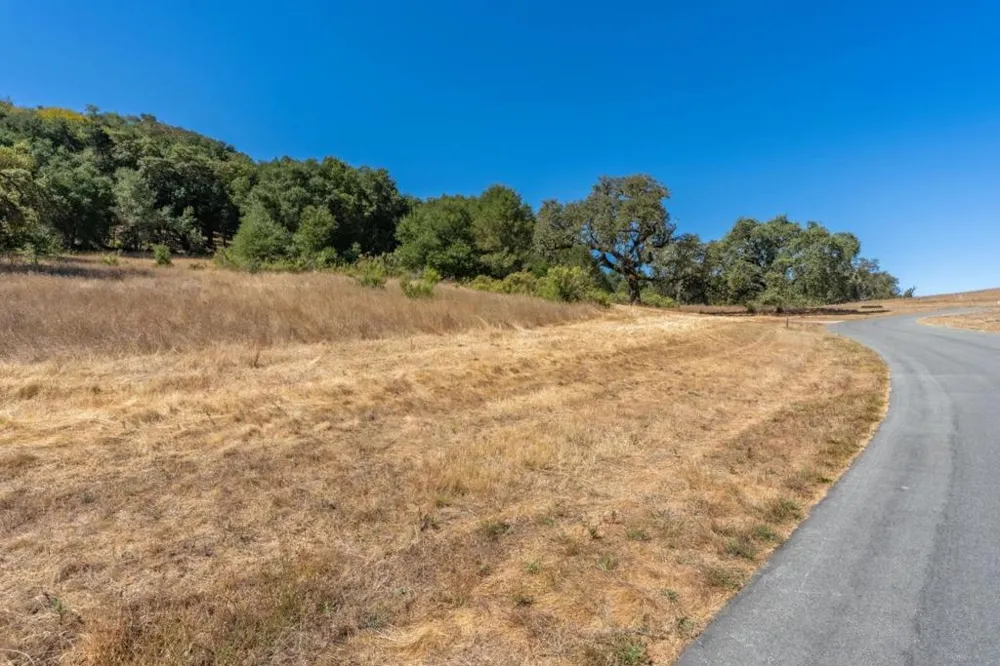 2 Arroyo Sequoia Carmel, CA 93923