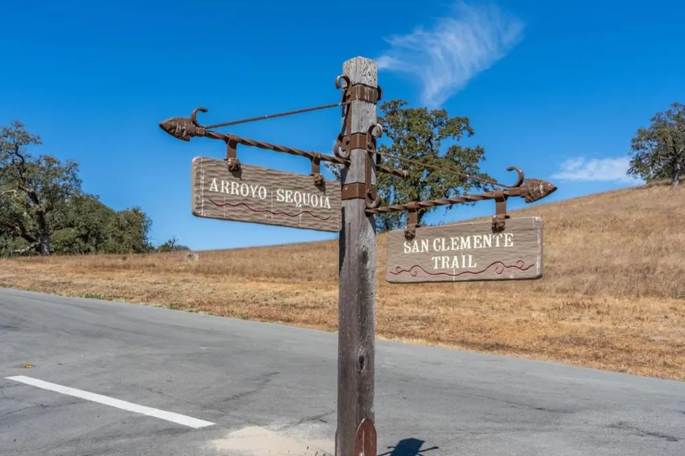 2 Arroyo Sequoia Carmel, CA 93923