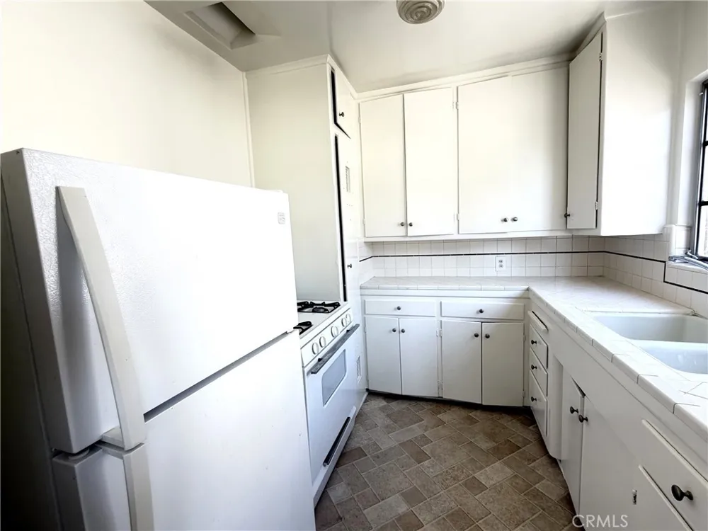 16 W Grand Avenue #C Alhambra, CA 91801