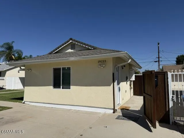 19153 Sylvan Street Tarzana, CA 91335