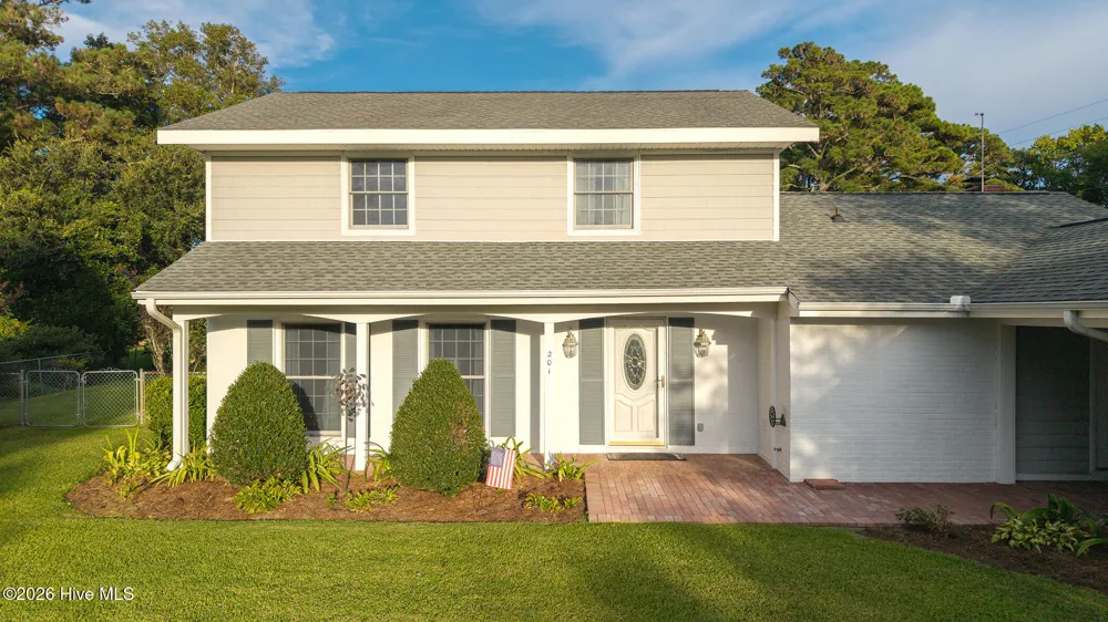 201 Sycamore Drive Beaufort, NC 28516