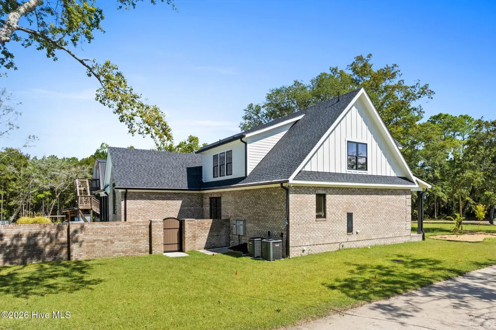 1853 Turkey Trap Road SW Supply, NC 28462