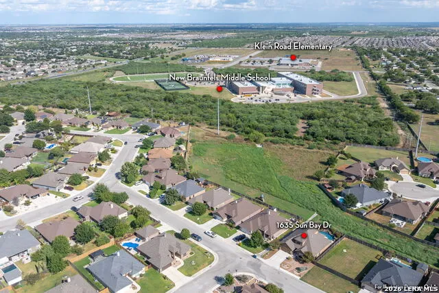 1635 SUN BAY DR New Braunfels, TX 78130