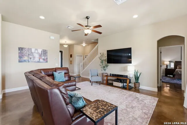 1635 SUN BAY DR New Braunfels, TX 78130