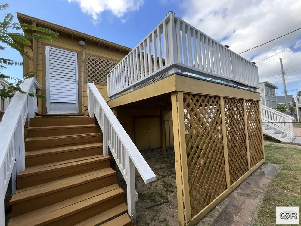 3722 Ursuline Street Galveston, TX 77550