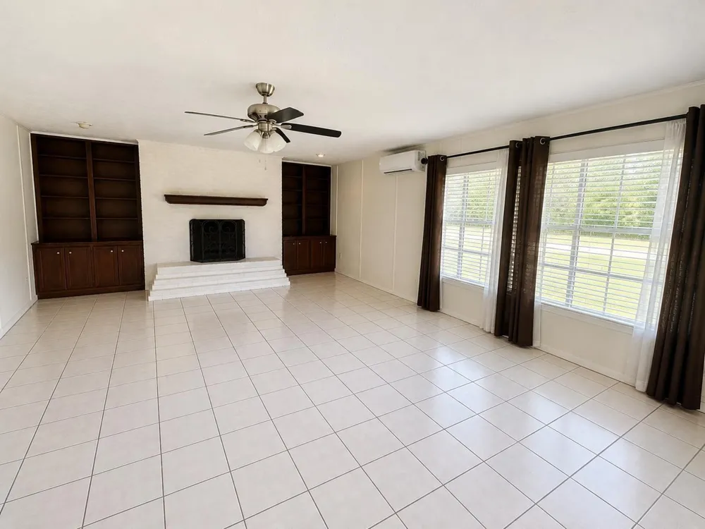 9350 Livernois Road Houston, TX 77080