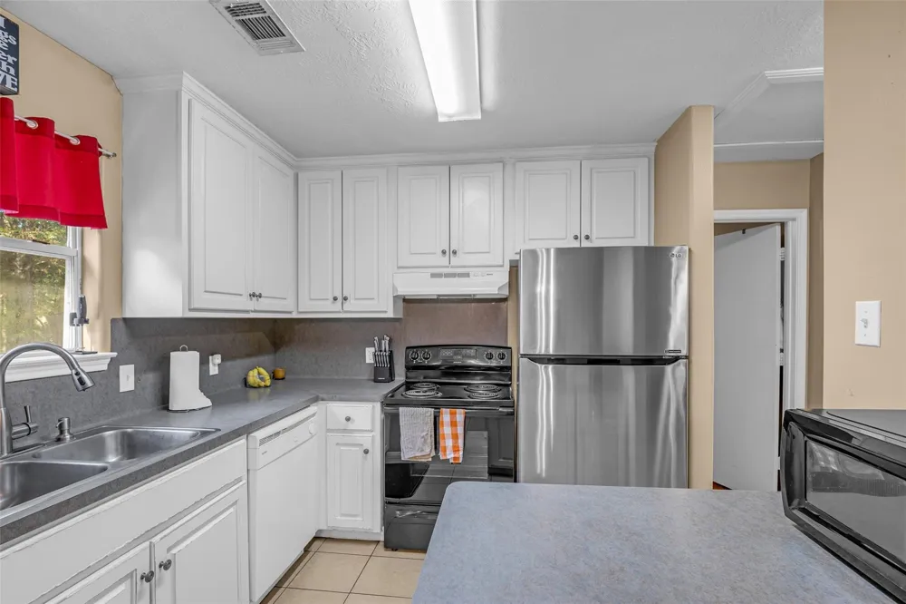 16368 Many Trees Lane Conroe, TX 77302