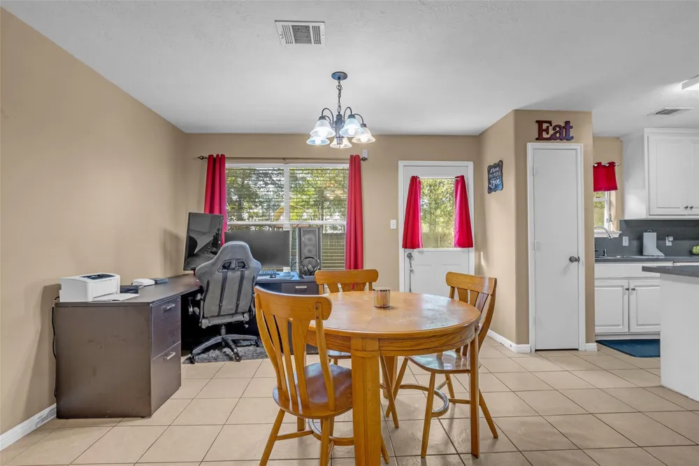 16368 Many Trees Lane Conroe, TX 77302