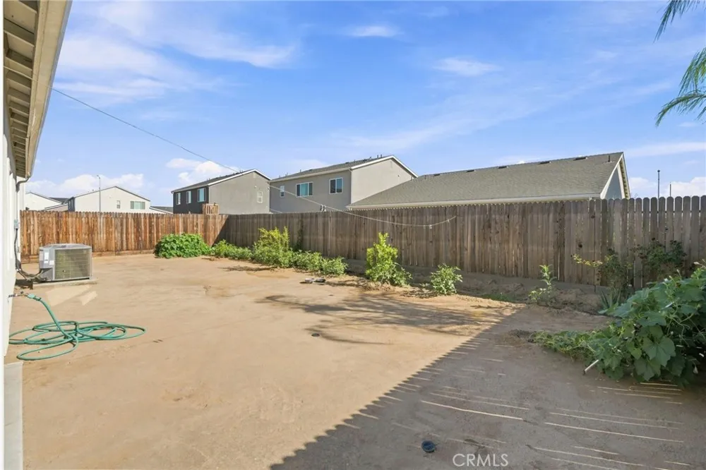 5846 E Truman Fresno, CA 93727