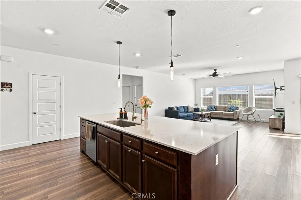 5846 E Truman Fresno, CA 93727