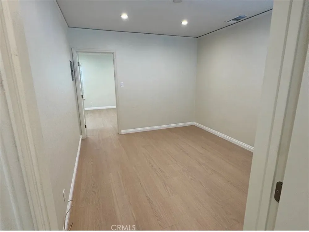 716 Fischer Glendale, CA 91205