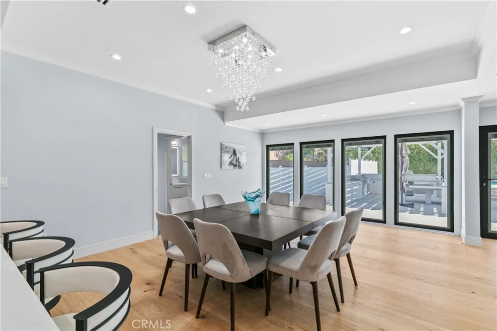 11568 Newcastle Granada Hills, CA 91344