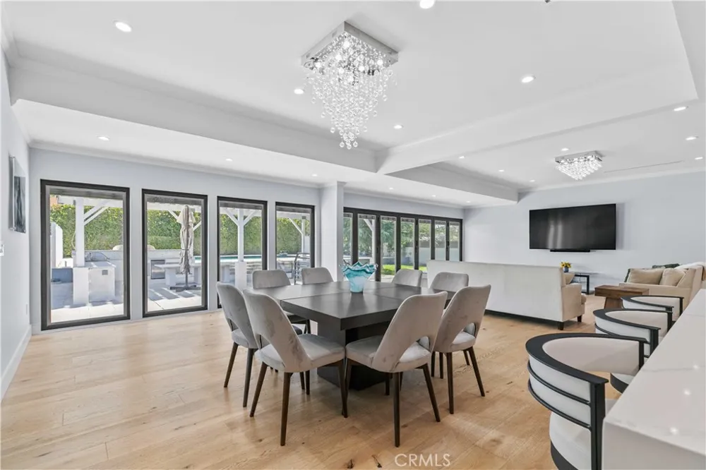 11568 Newcastle Granada Hills, CA 91344