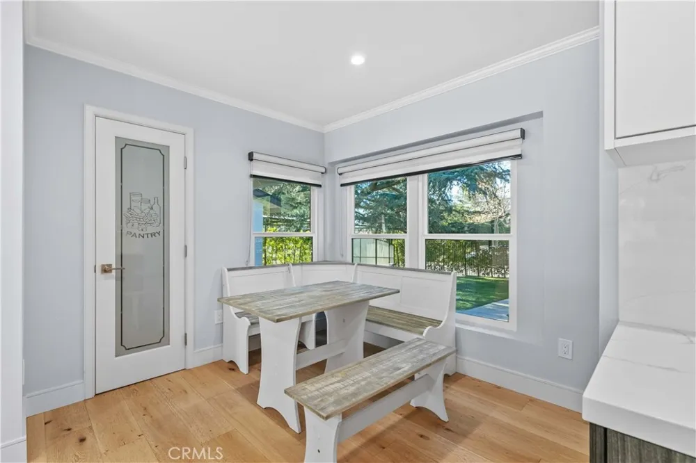 11568 Newcastle Granada Hills, CA 91344