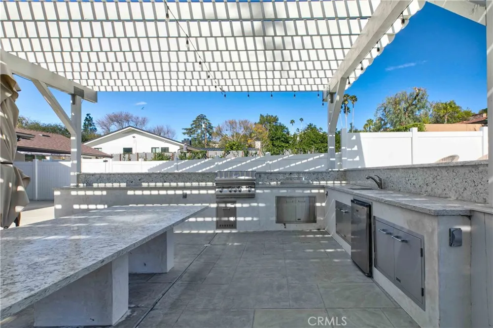 11568 Newcastle Granada Hills, CA 91344