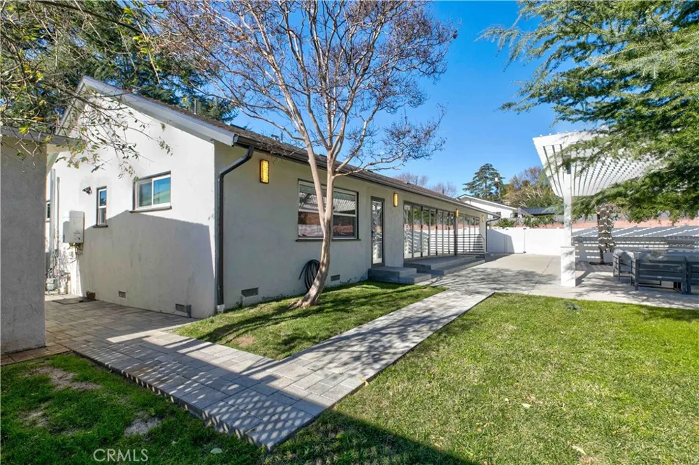 11568 Newcastle Granada Hills, CA 91344