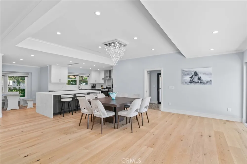 11568 Newcastle Granada Hills, CA 91344