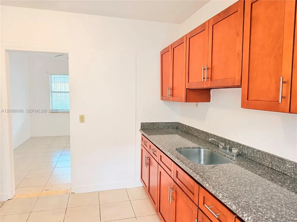 2410 NW 34th St #2 Miami, FL 33142