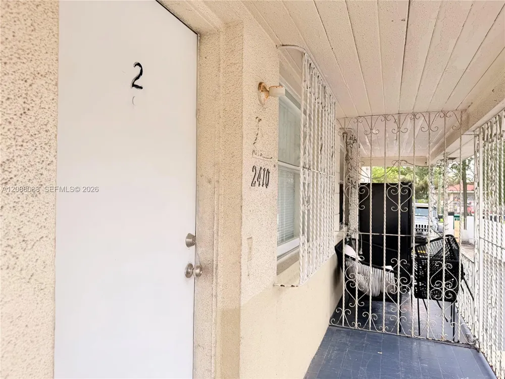 2410 NW 34th St #2 Miami, FL 33142