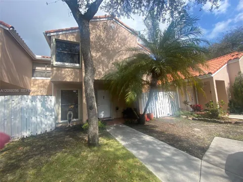 11800 SW 80th St #114