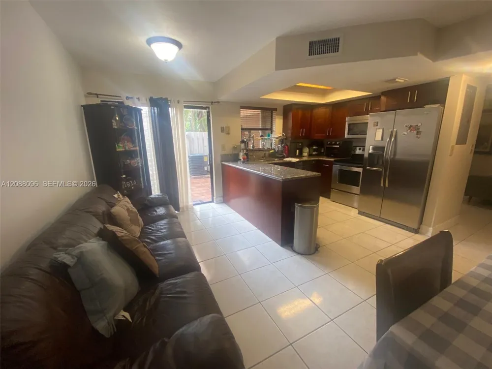 11800 SW 80th St #114 Miami, FL 33183