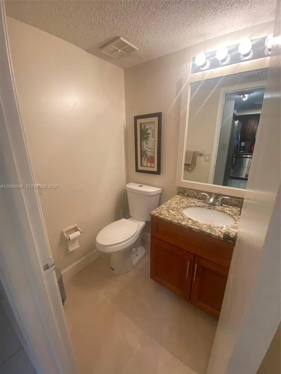 11800 SW 80th St #114 Miami, FL 33183