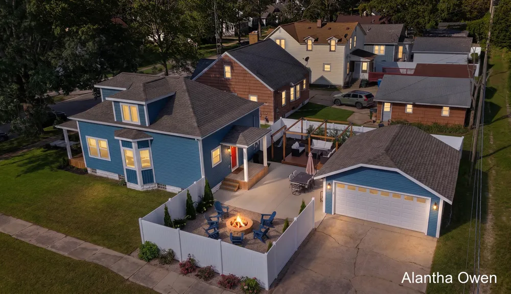 2200 Miner Avenue Muskegon, MI 49441