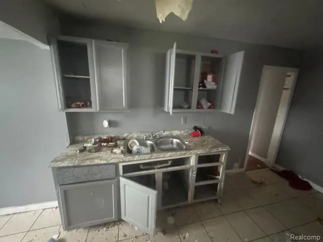 13639 Saratoga Street Detroit City, MI 48205