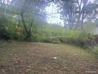 13639 Saratoga Street Detroit City, MI 48205