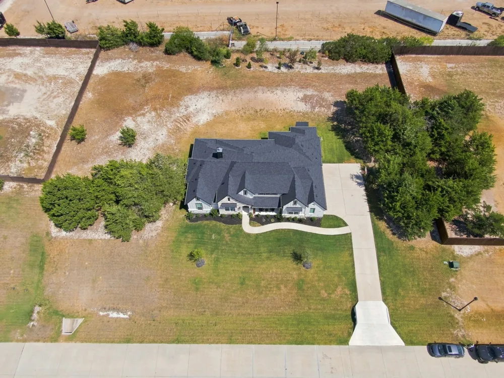 2770 Fireside Drive Midlothian, TX 76065