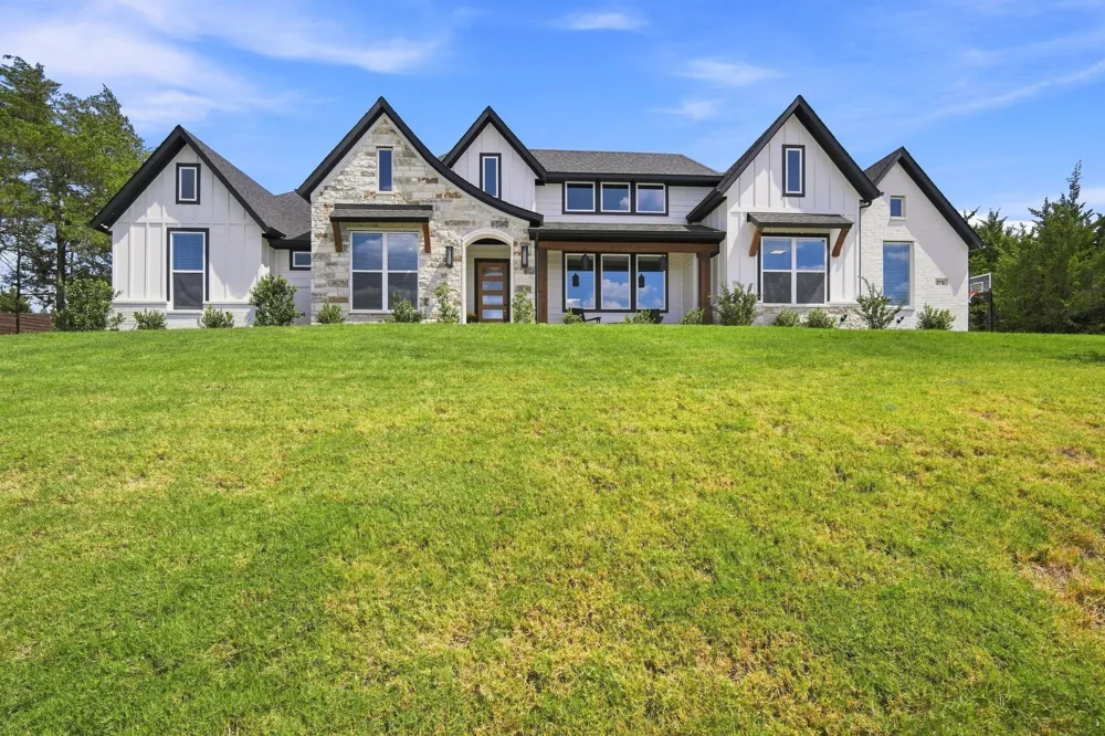 2770 Fireside Drive Midlothian, TX 76065