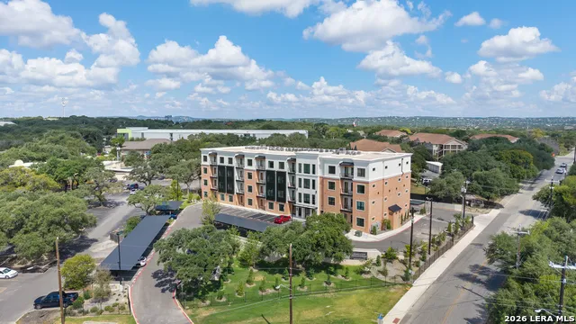 10899 S HAUSMAN RD Unit 104 San Antonio, TX 78249