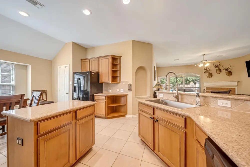 14043 Albany Springs Lane Houston, TX 77044