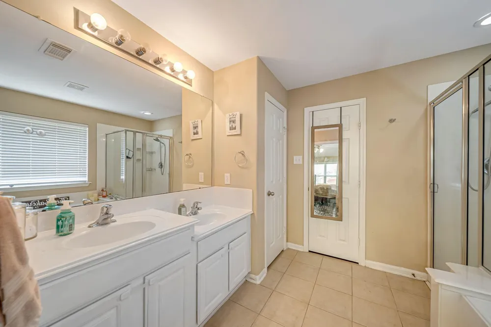 14043 Albany Springs Lane Houston, TX 77044