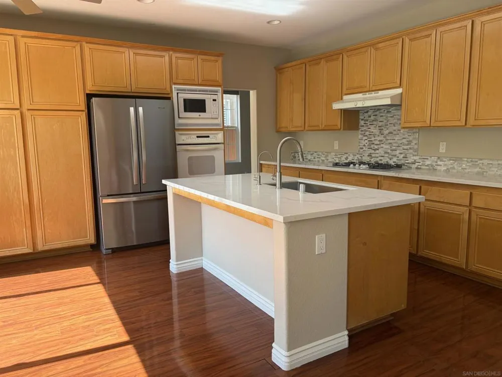 17136 Patina St San Diego, CA 92127