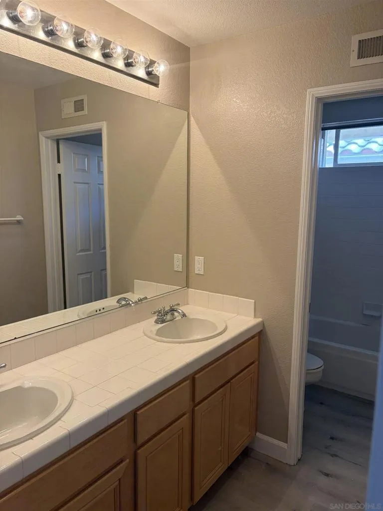 17136 Patina St San Diego, CA 92127