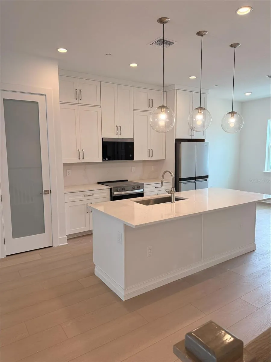 9148 SINATRA LANE Orlando, FL 32827