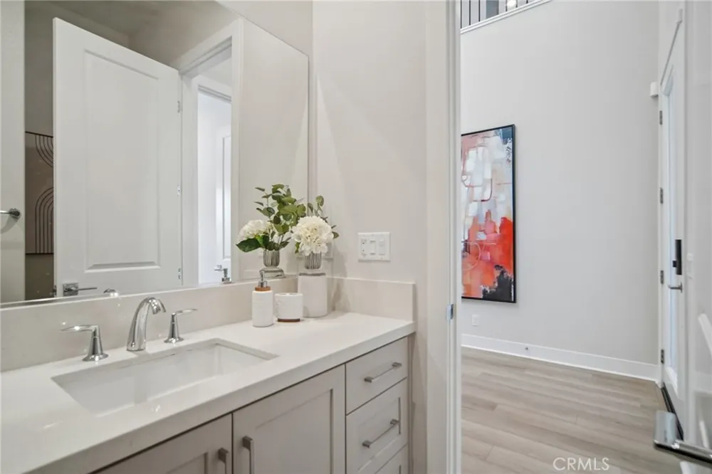 151 Mulberry Lake Forest, CA 92630