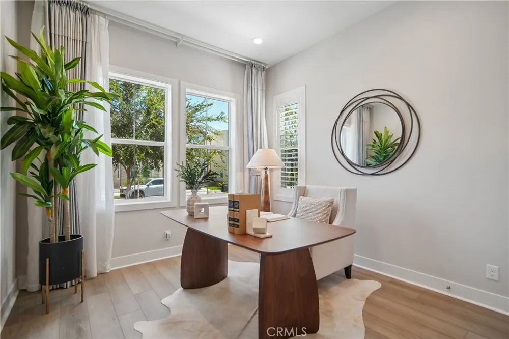 151 Mulberry Lake Forest, CA 92630