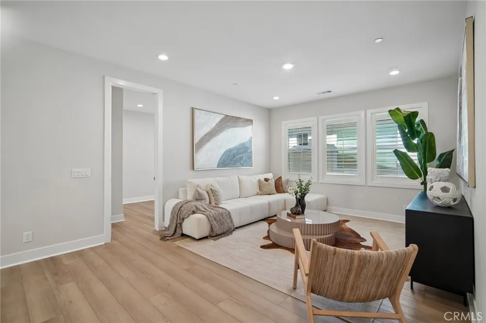151 Mulberry Lake Forest, CA 92630