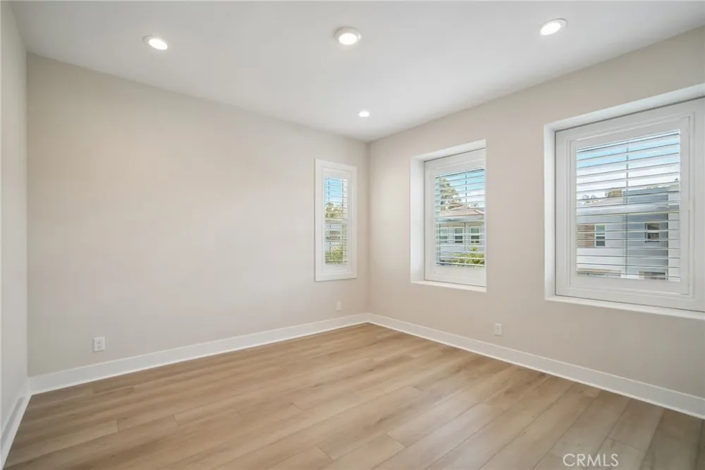 151 Mulberry Lake Forest, CA 92630