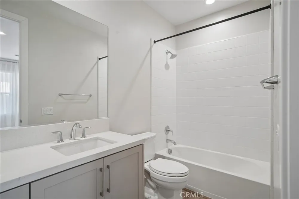151 Mulberry Lake Forest, CA 92630