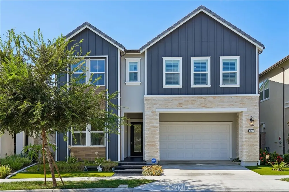 151 Mulberry Lake Forest, CA 92630