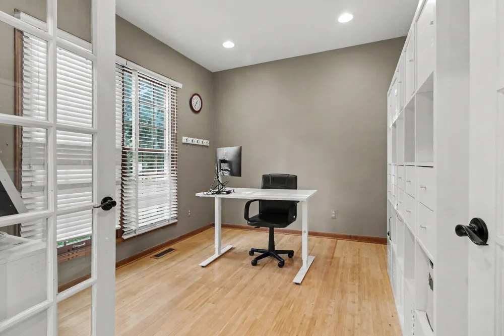 24526 Picara Drive Novi, MI 48374