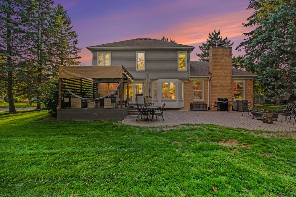 24526 Picara Drive Novi, MI 48374