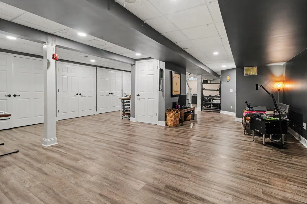 24526 Picara Drive Novi, MI 48374