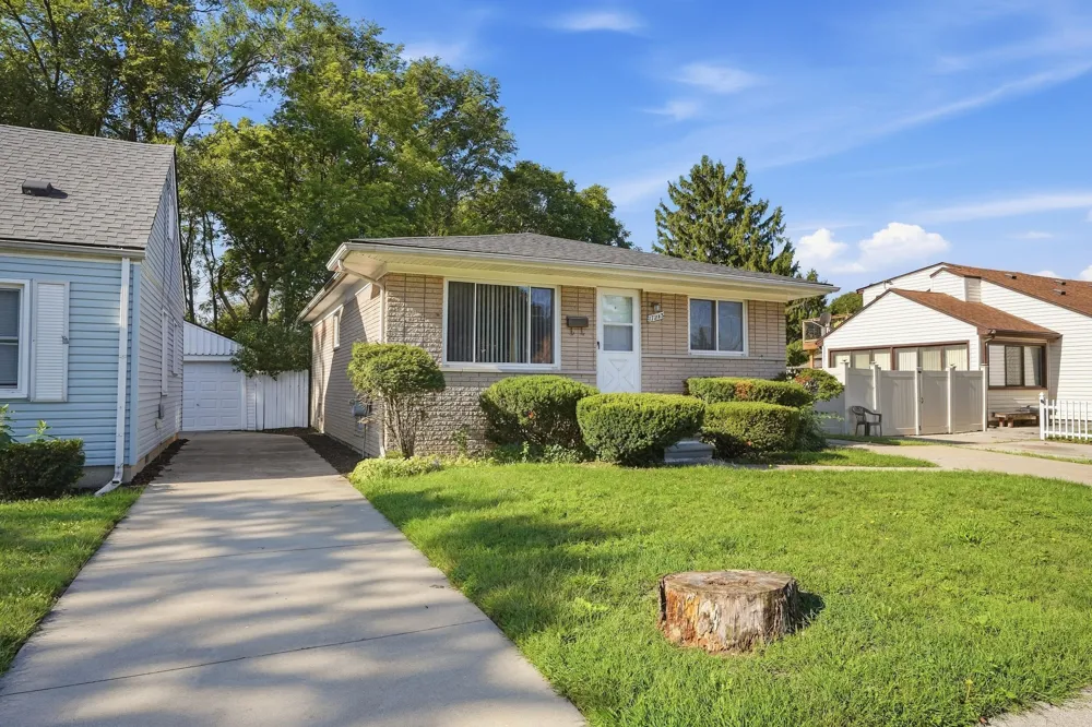 17243 Horger Avenue Allen Park City, MI 48101